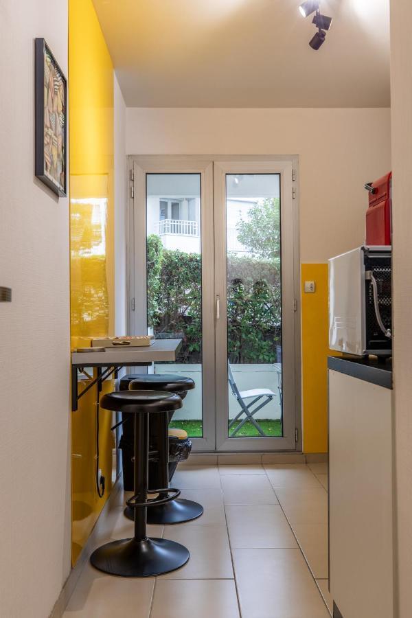 F2 "Paris Jaude " Clermont Fd Apartment Bagian luar foto